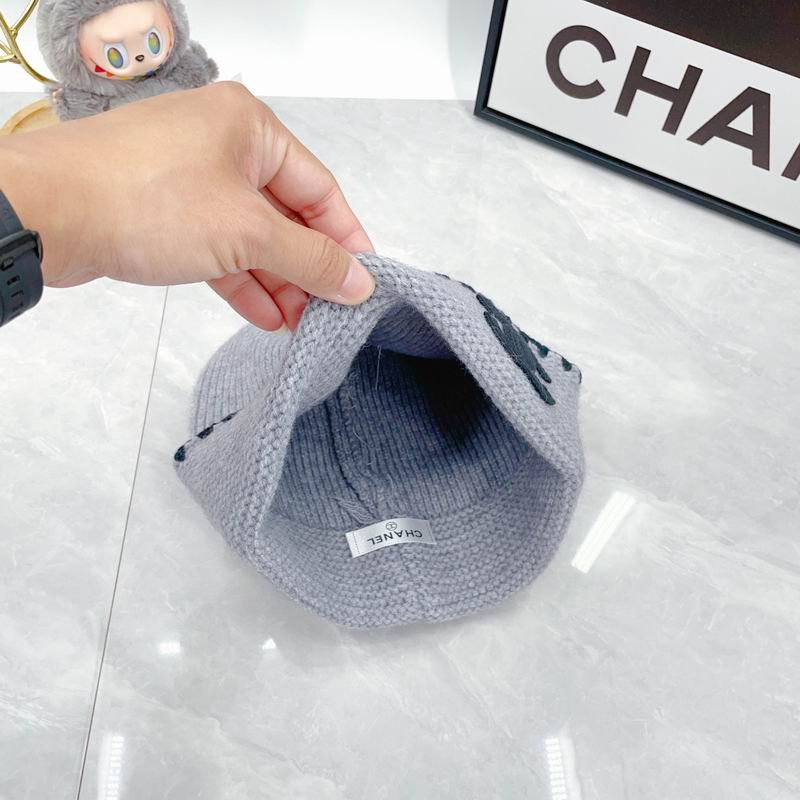 Chanel Hat dx (1940)