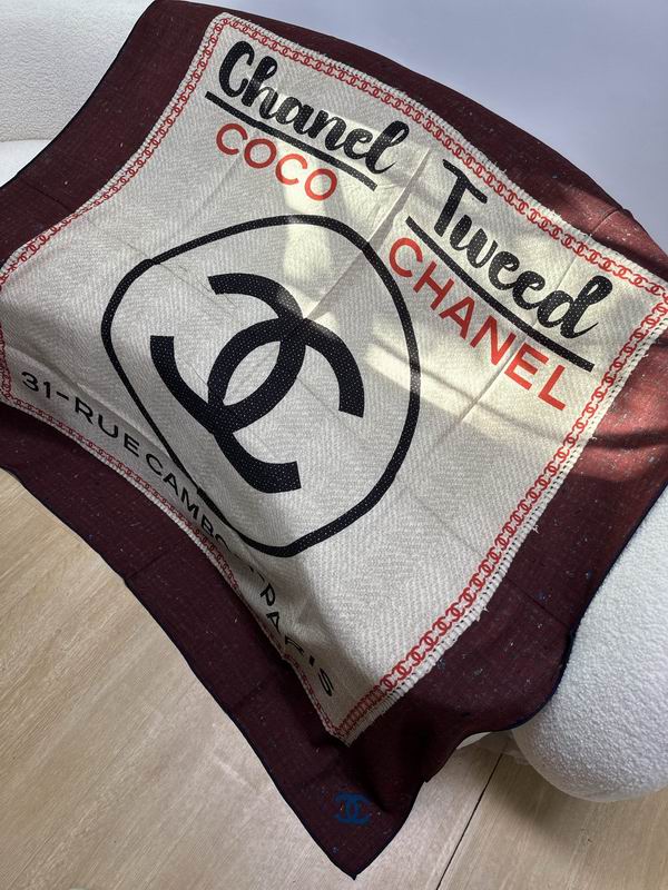 Chanel Scarf 135X135cm E10 (3)