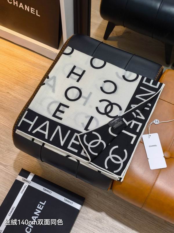 Chanel Scarf 140X140cm 70%羊绒30%真丝 E03 (2)