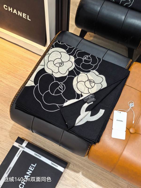 Chanel Scarf 140X140cm 70%羊绒30%真丝 E20 (6)
