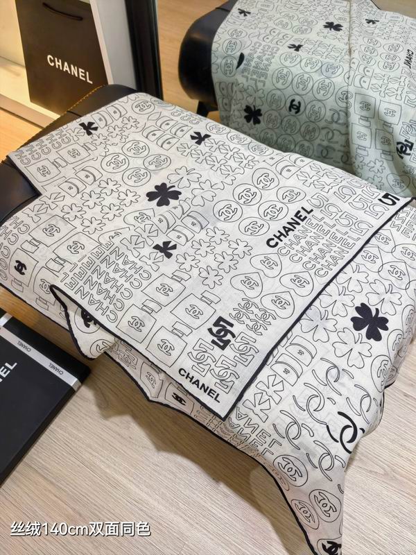 Chanel Scarf 140X140cm 70%羊绒30%真丝 E40 (12)