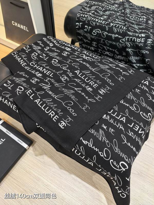 Chanel Scarf 140X140cm 70%羊绒30%真丝 E41 (4)