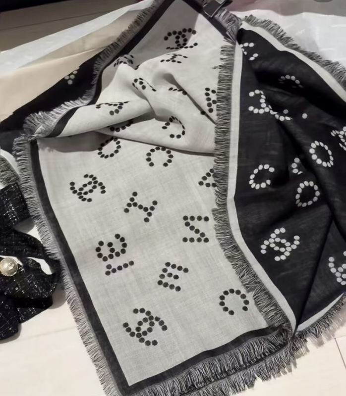 Chanel Scarf 140X140cm E06 (6)