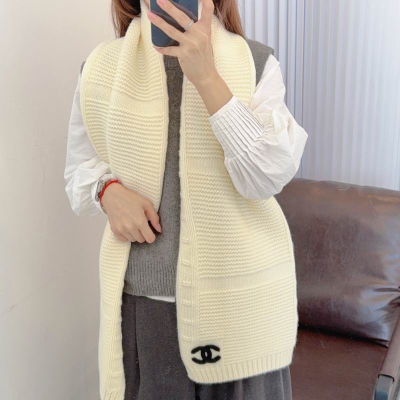 Chanel Scarf 30X180cm E14 (3)