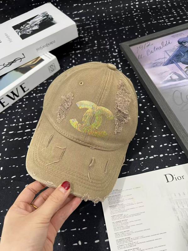 Chanel cap dx (702)