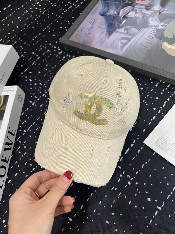 Chanel cap dx (712)
