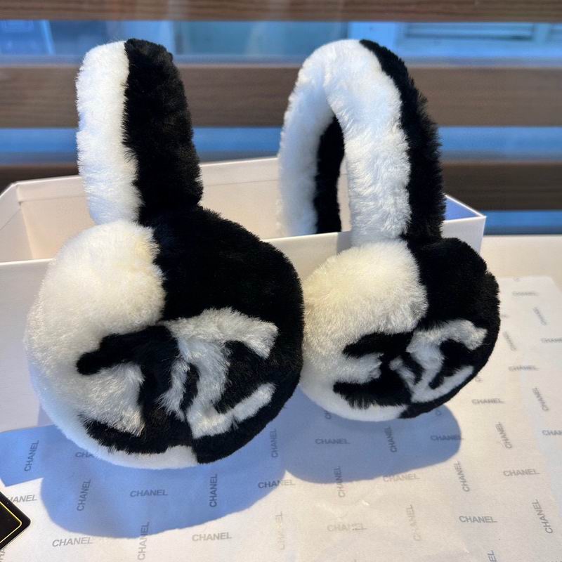 Chanel earmuff (1)