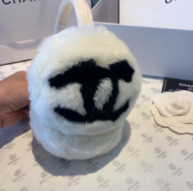 Chanel earmuff (19)