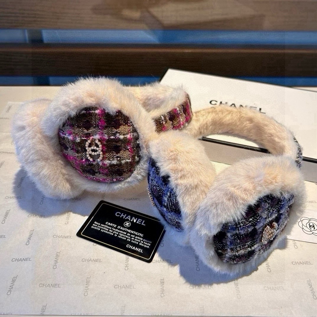 Chanel earmuff (2)