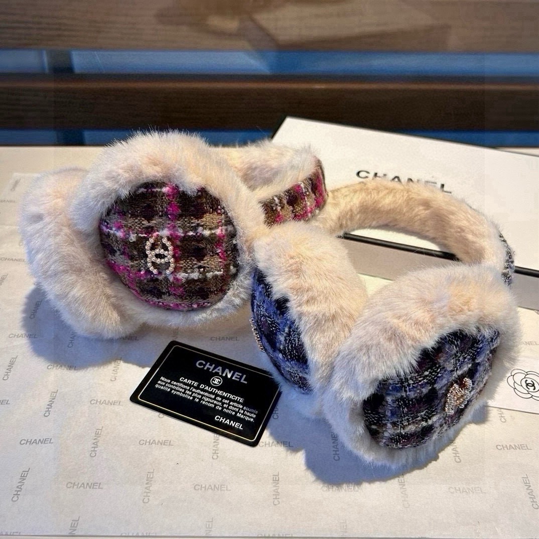 Chanel earmuff (24)