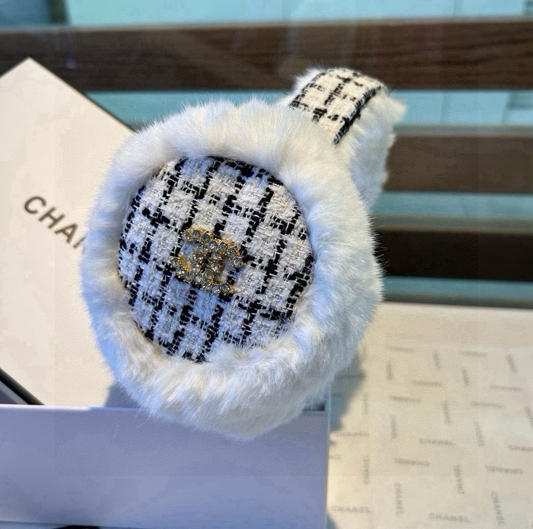 Chanel earmuff (27)