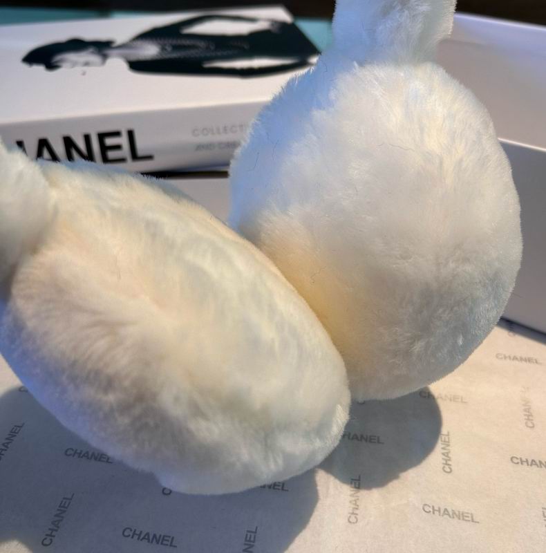 Chanel earmuff (35)
