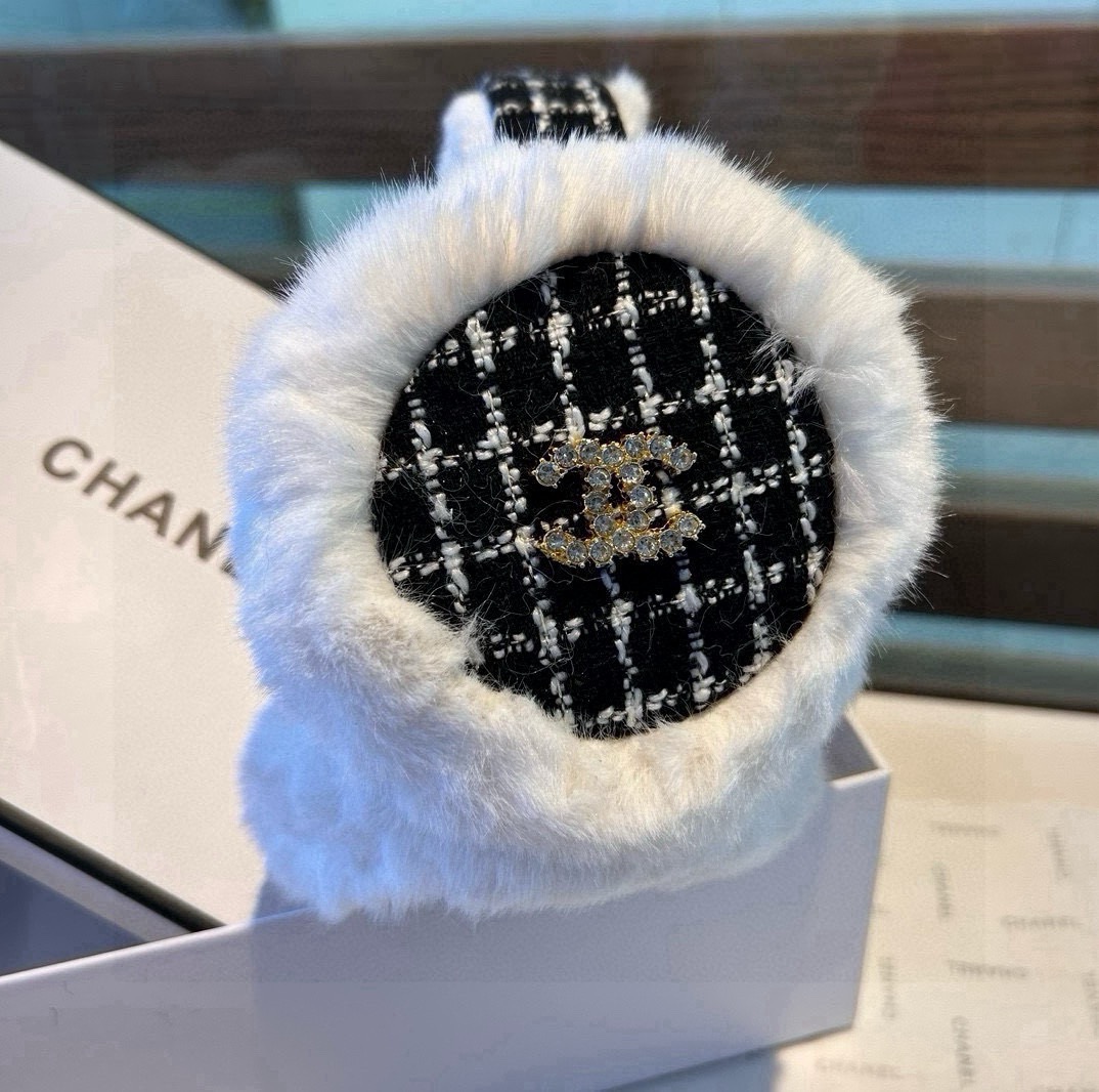 Chanel earmuff (41)