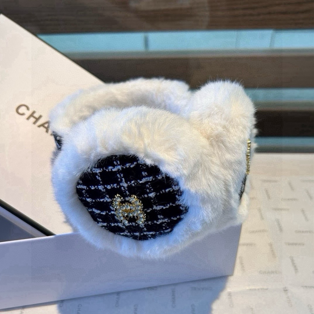 Chanel earmuff (42)