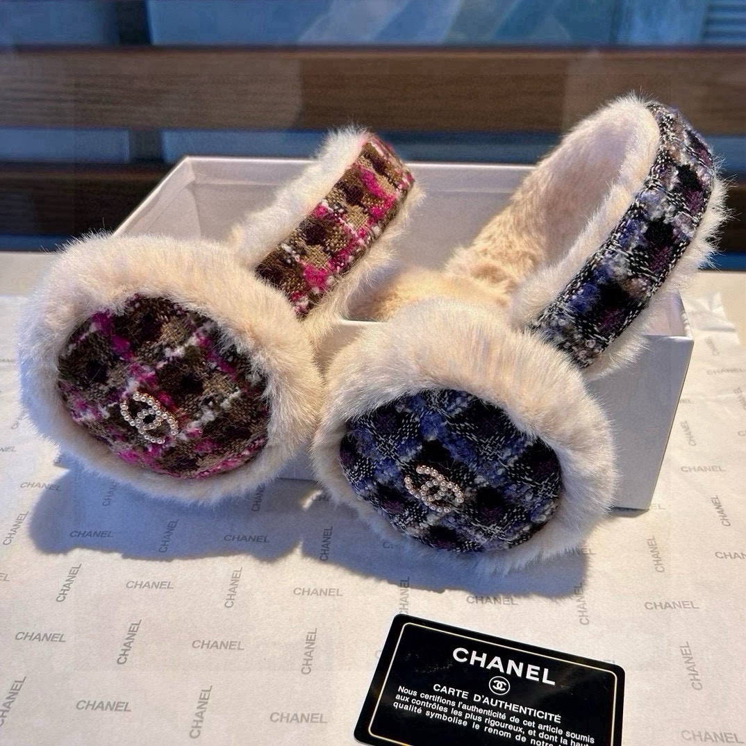 Chanel earmuff (6)