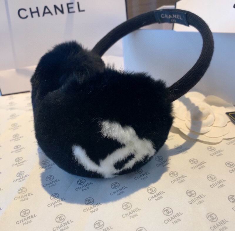 Chanel earmuff (7)