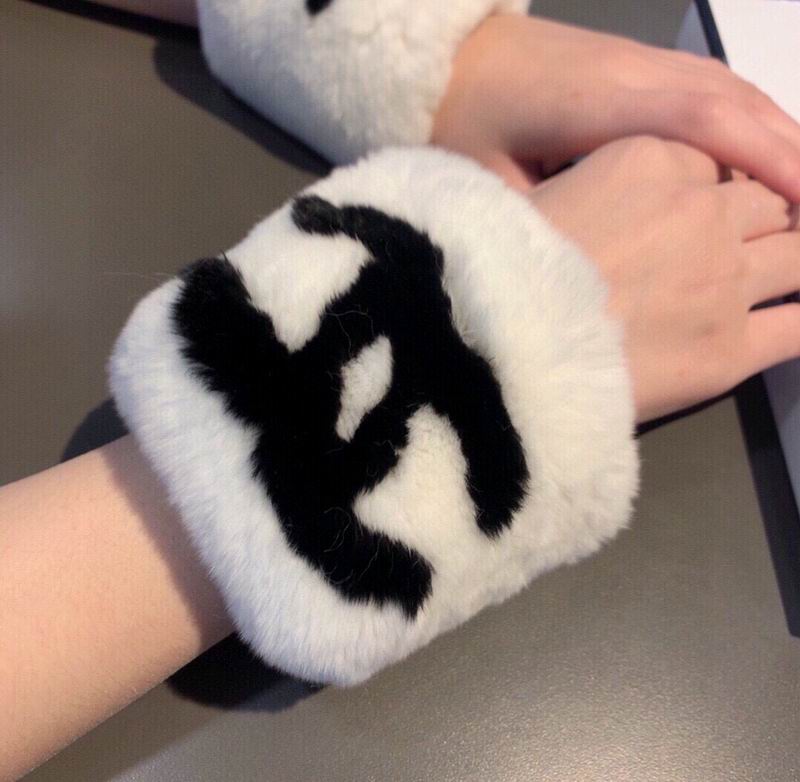Chanel gloves 74 (17)