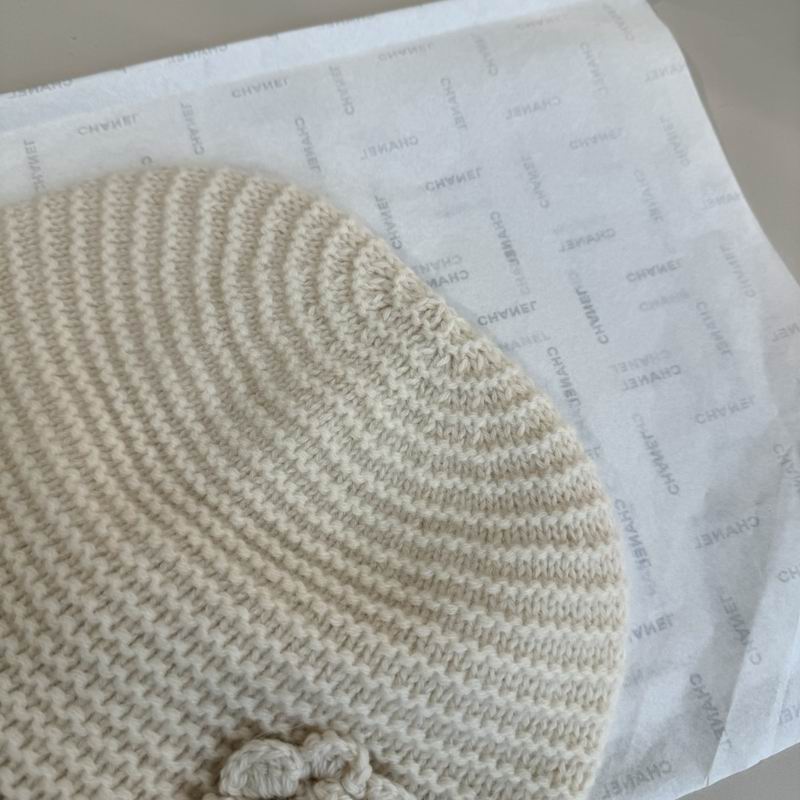 Chanel hat (1008)