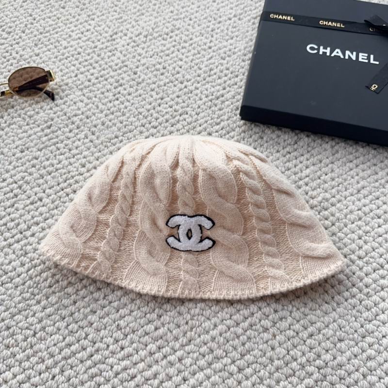 Chanel hat (1097)