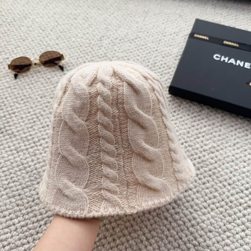 Chanel hat (1100)