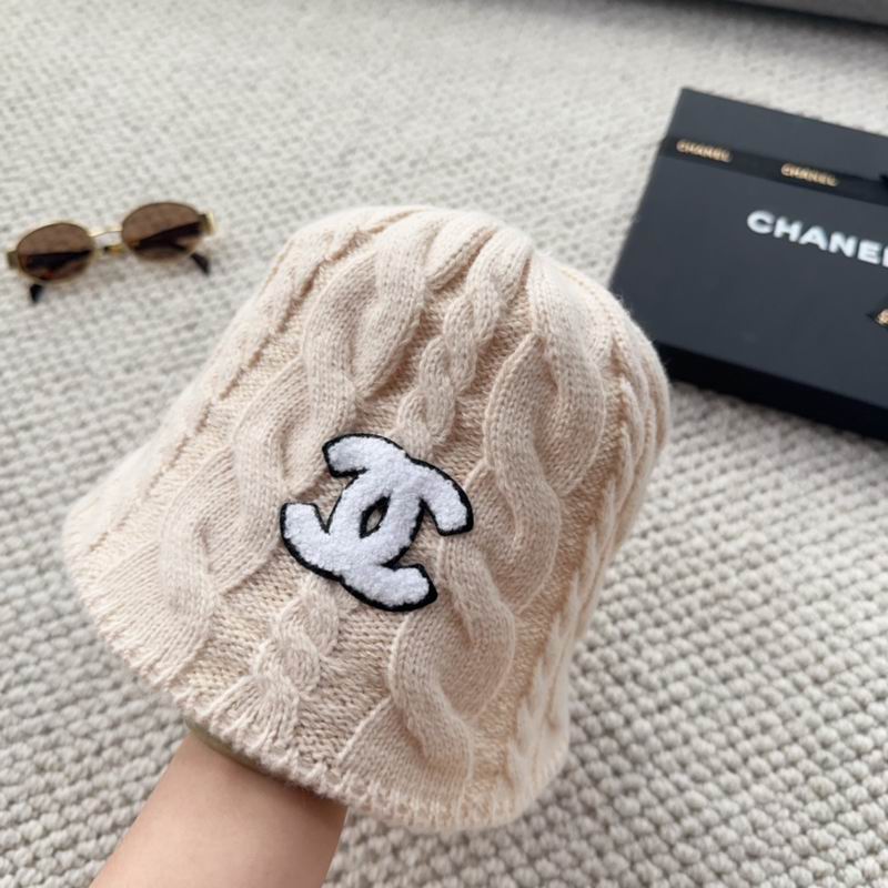 Chanel hat (1102)