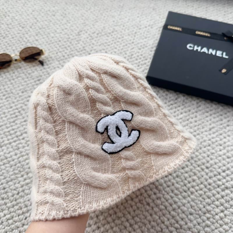 Chanel hat (1104)