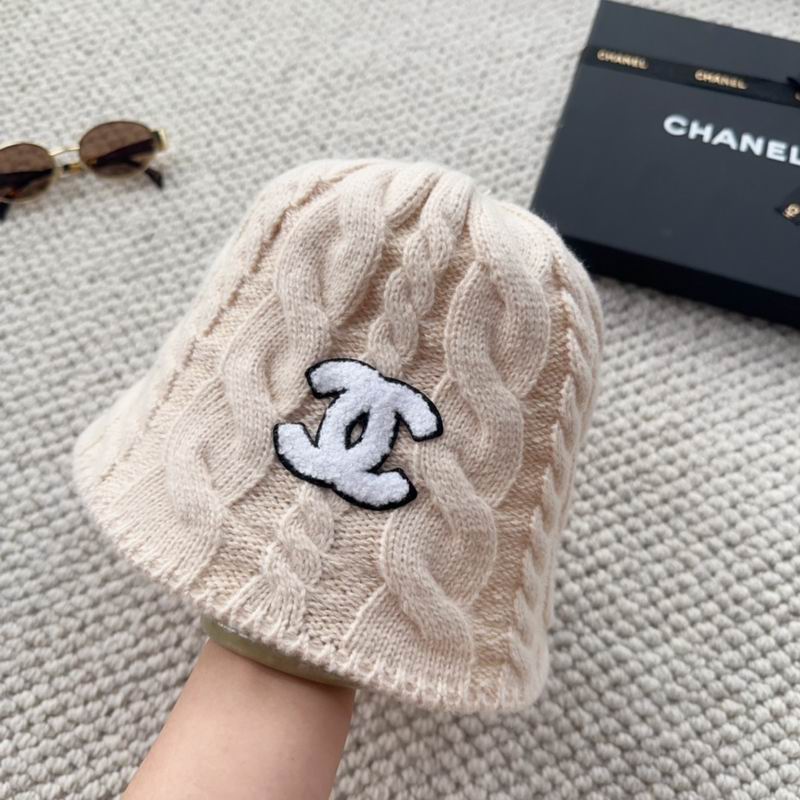 Chanel hat (1105)
