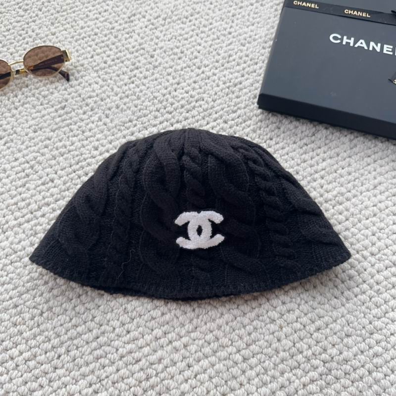 Chanel hat (1114)