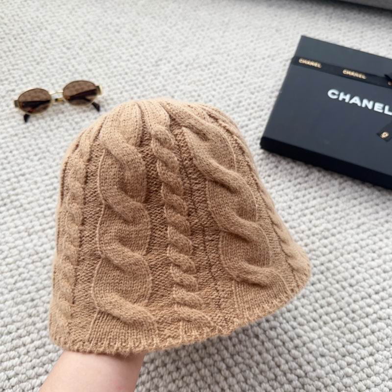 Chanel hat (1118)