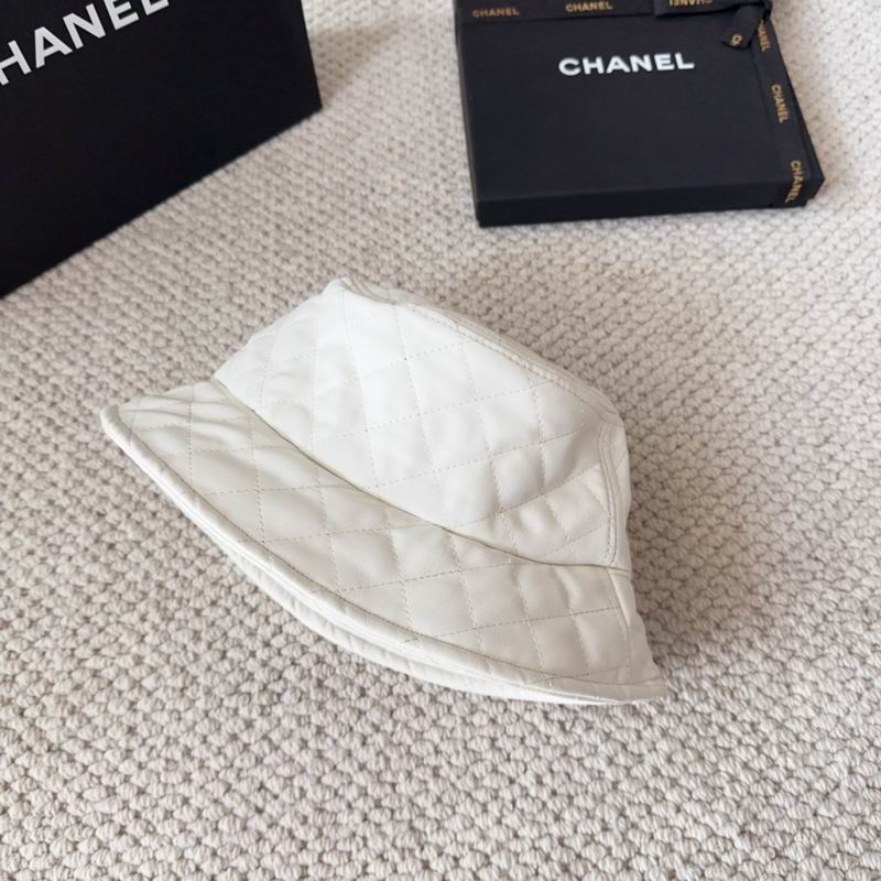 Chanel hat (1144)