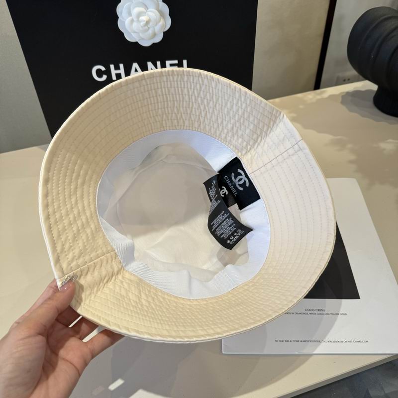 Chanel hat (1270)
