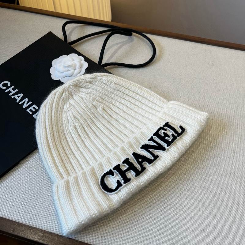 Chanel hat (1588)