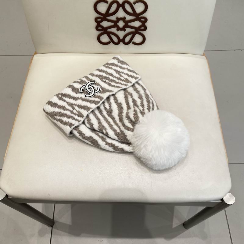 Chanel hat (2247)