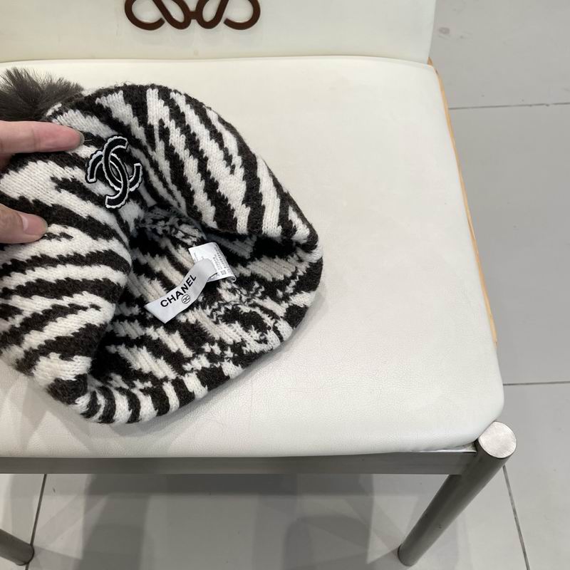 Chanel hat (2255)