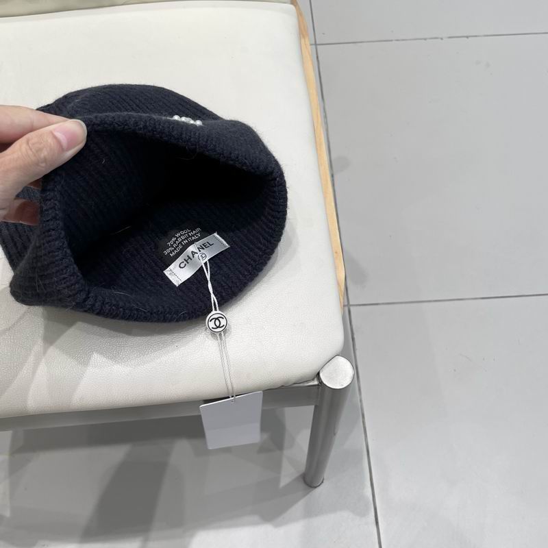 Chanel hat (2573)