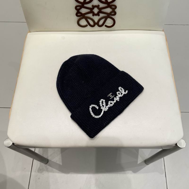 Chanel hat (2579)