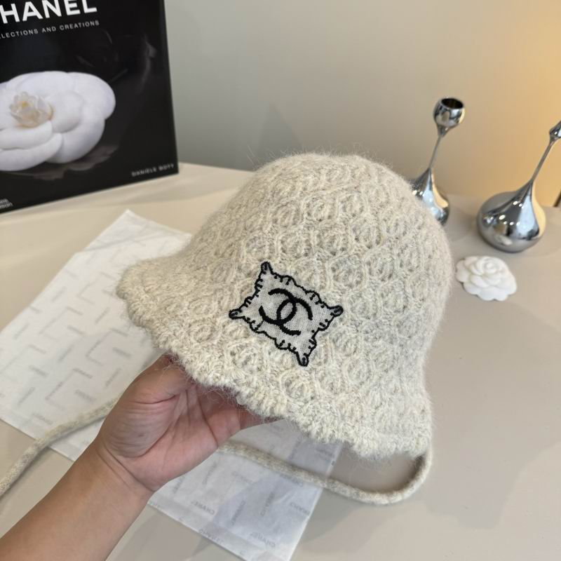 Chanel hat (678)