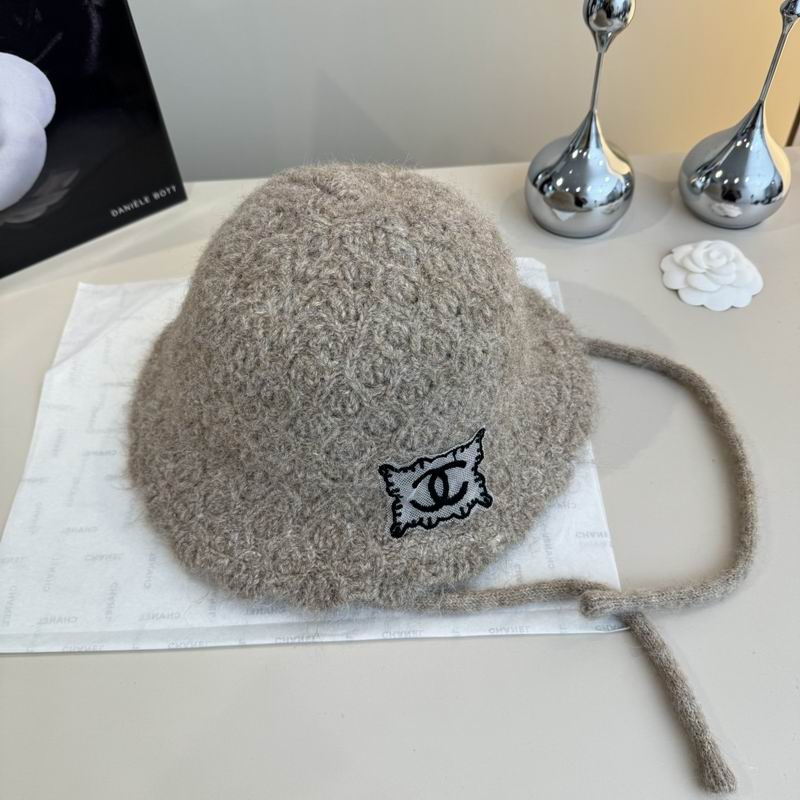 Chanel hat (680)