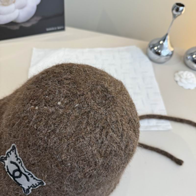 Chanel hat (689)