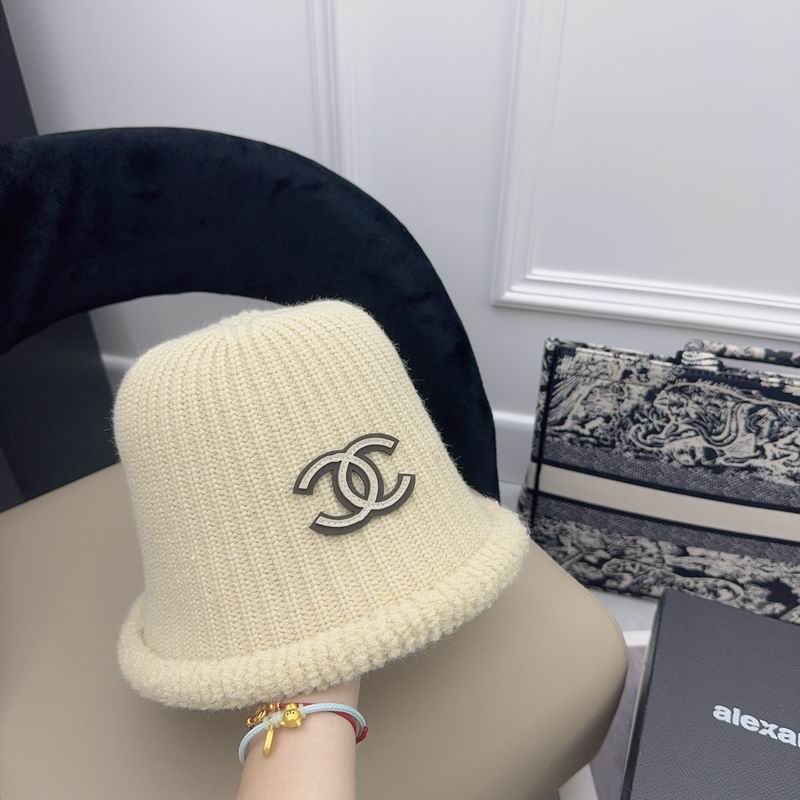 Chanel hat (700)