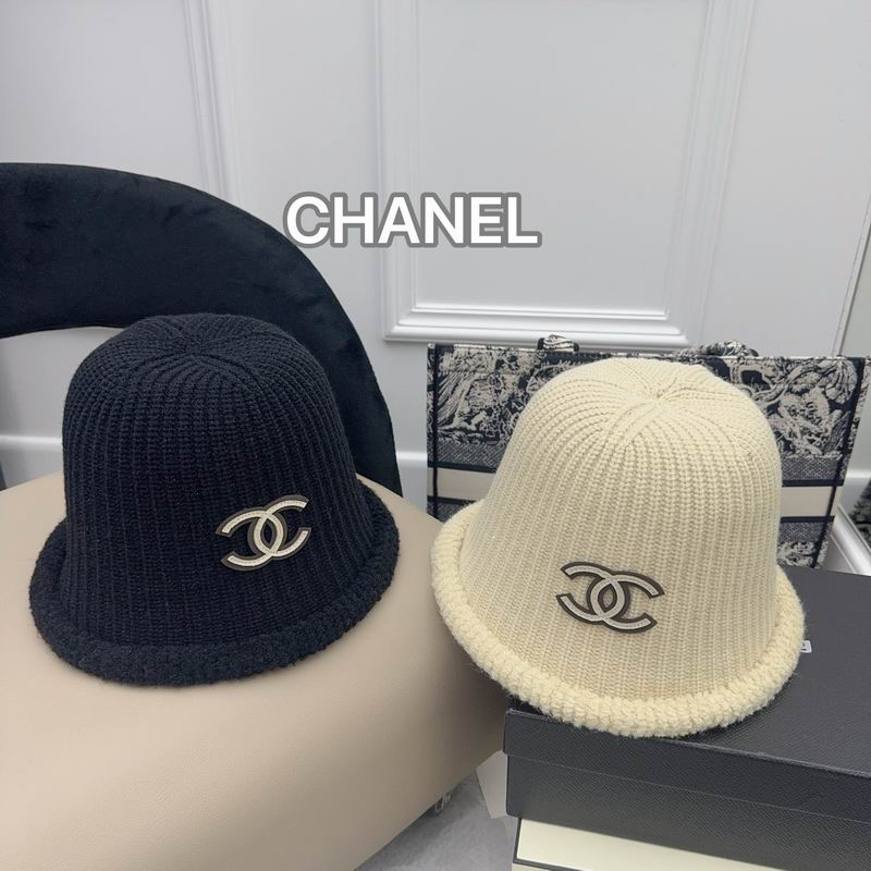 Chanel hat (702)