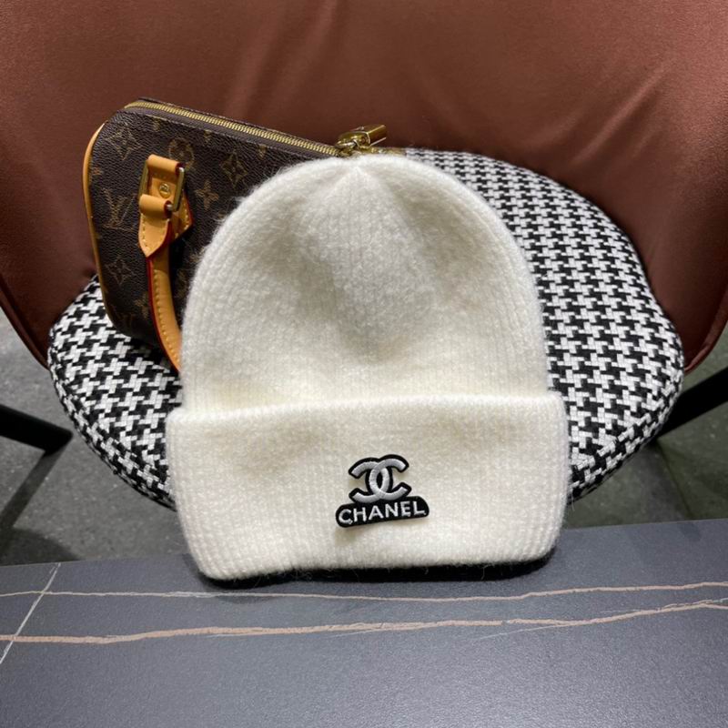 Chanel hat (722)