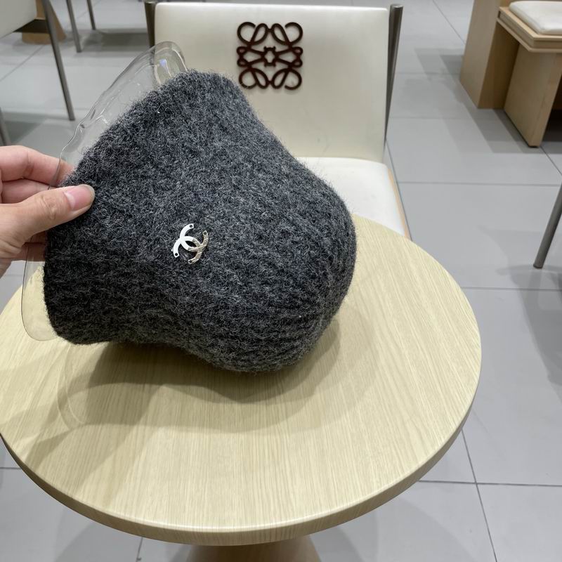 Chanel hat (882)