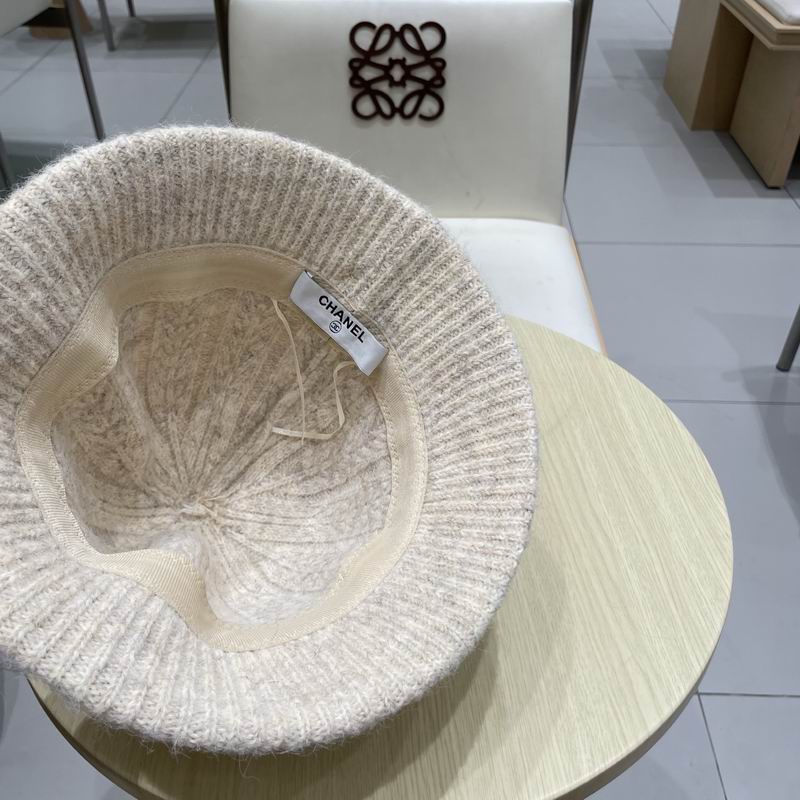 Chanel hat (888)