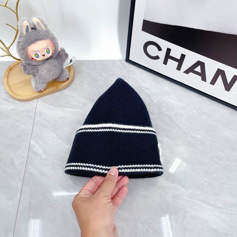 Chanel hat dx (2377)