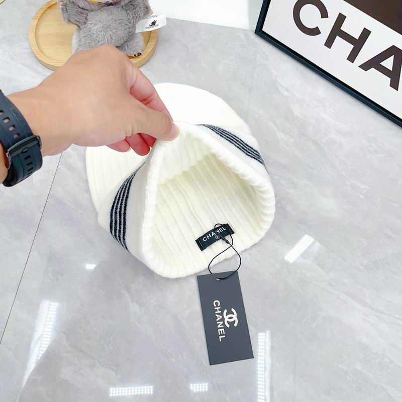 Chanel hat dx (2447)