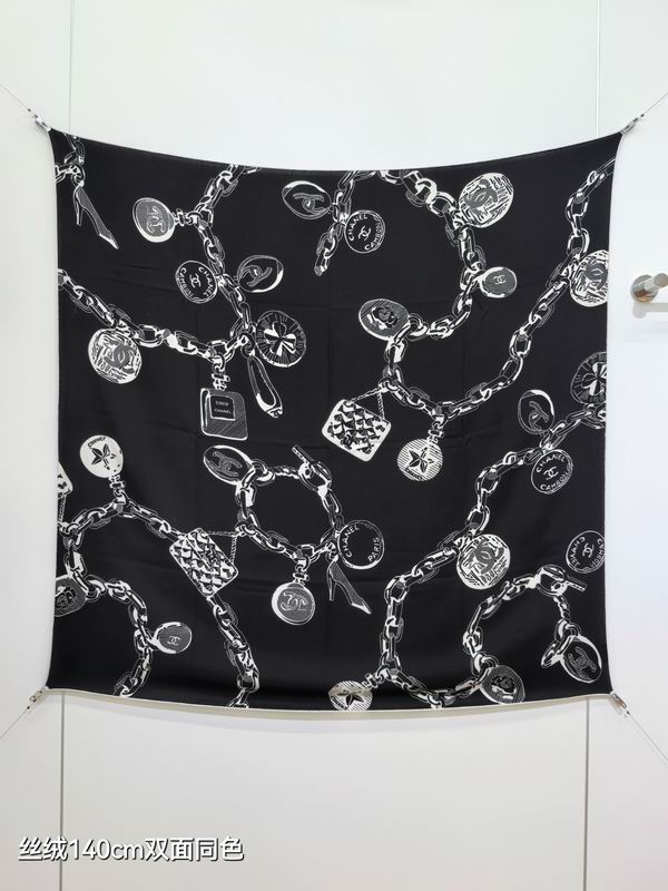 Chanel scarf 140X140cm 70%羊绒30%真丝 E43 (1)