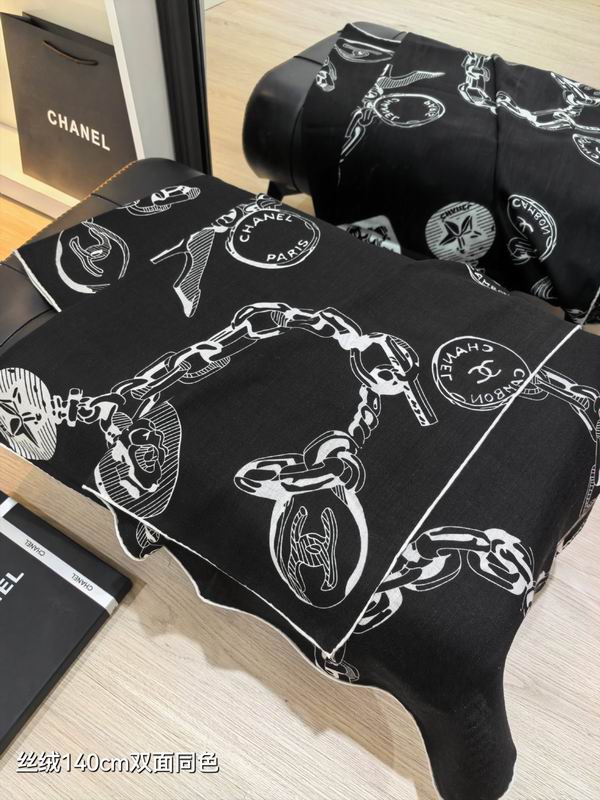 Chanel scarf 140X140cm 70%羊绒30%真丝 E43 (4)