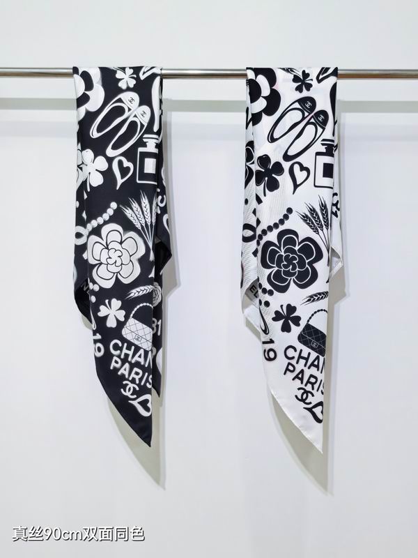 Chanel silk Scarf 90X90cm E39 (1)