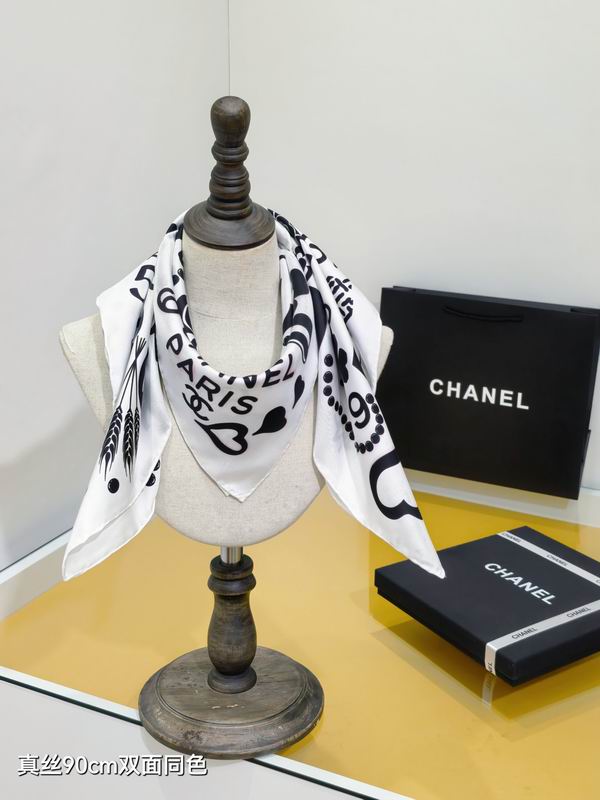 Chanel silk Scarf 90X90cm E39 (2)